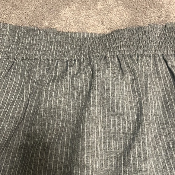 Monk & Lou pinstripe Paperbag mini skirt - size 6 - Picture 5 of 9